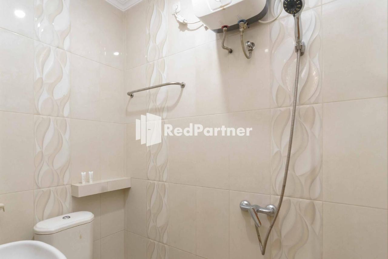 Jo Residence Syariah Redpartner Jakarta Eksteriør billede