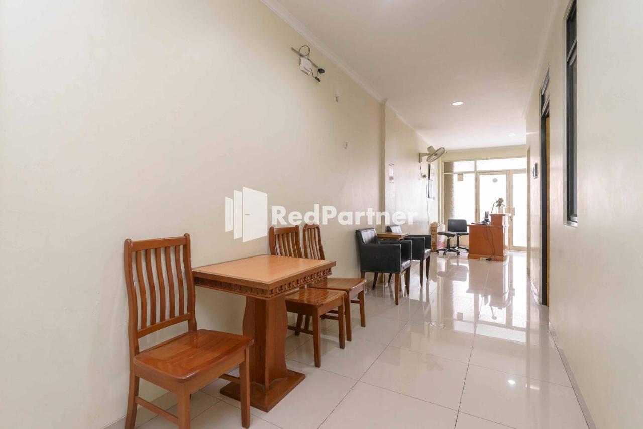Jo Residence Syariah Redpartner Jakarta Eksteriør billede