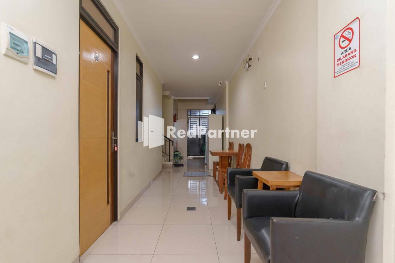 Jo Residence Syariah Redpartner Jakarta Eksteriør billede